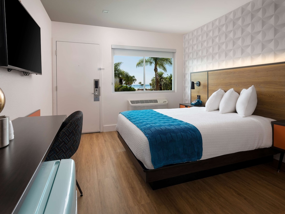 Deluxe Room, 1 Double Bed, Accessible, Non Smoking photo 1