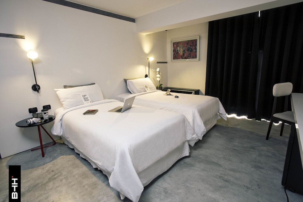 Twin Room (City) - Photo 1