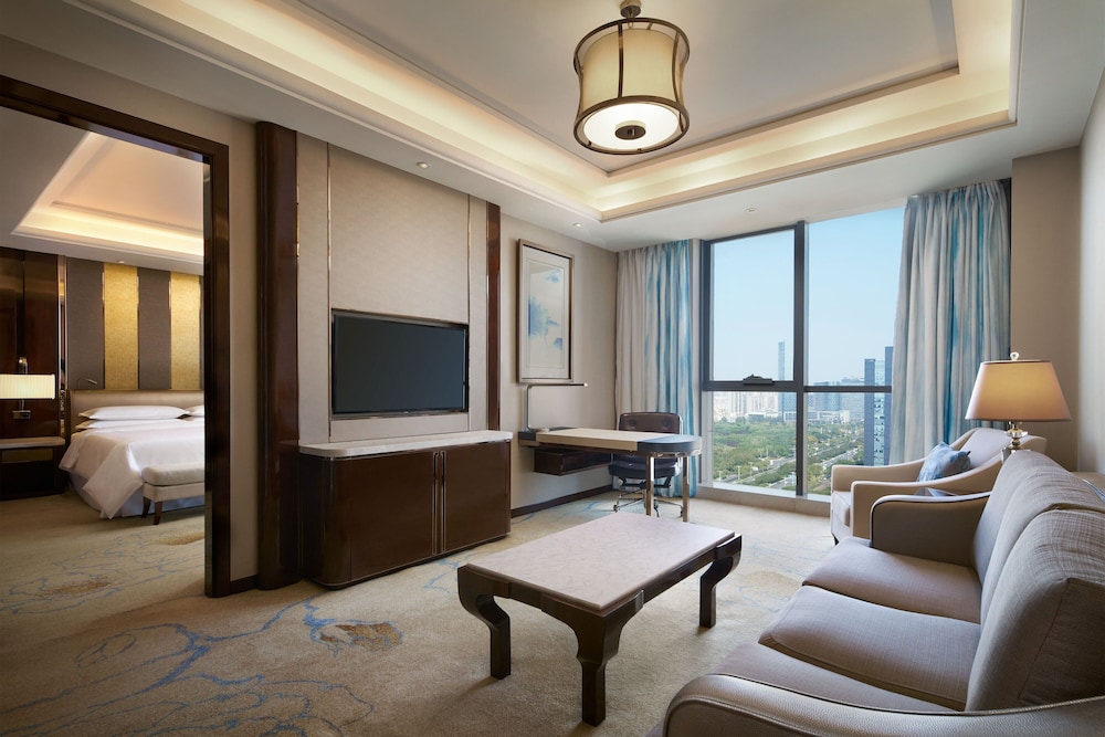 Executive Suite, 1 Bedroom, City View photo 3