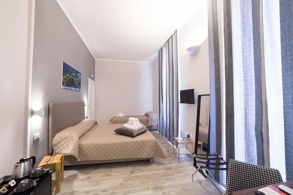 Standard Quadruple Room, Annex Building (Pzza Bovio)