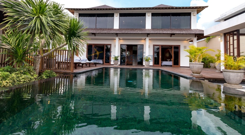 Luxury Villa, 3 Bedrooms, Private Pool photo 1