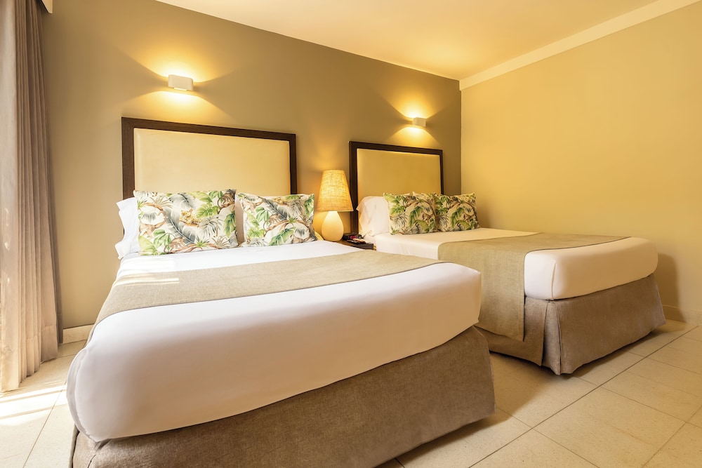 Twin Room - Photo 5