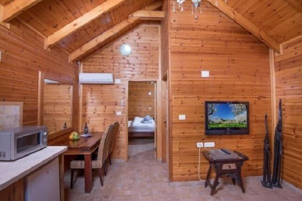 Family Chalet, Jetted Tub, Garden View