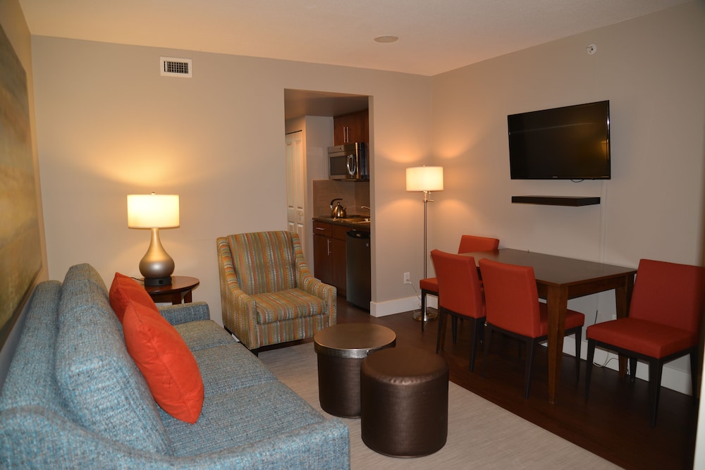 Condo, 1 Bedroom, Kitchenette