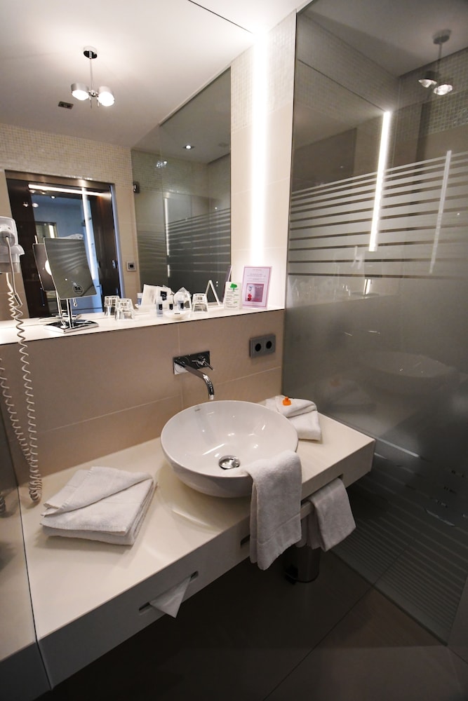 Superior Double Room - Photo 6