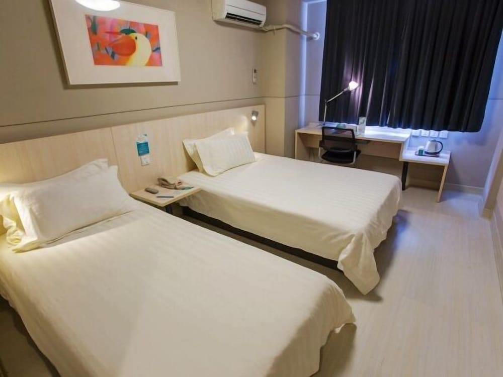 Twin Room (B) photo 1