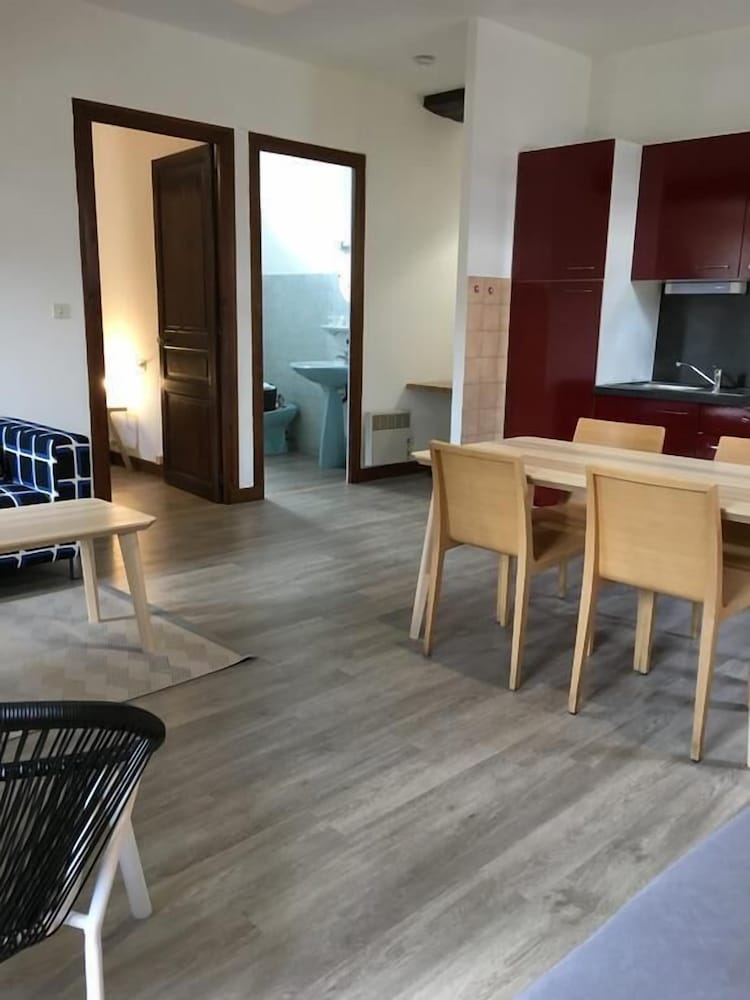 Apartment, 1 Bedroom - Photo 2