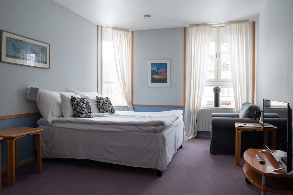 Basic Twin Room photo 1