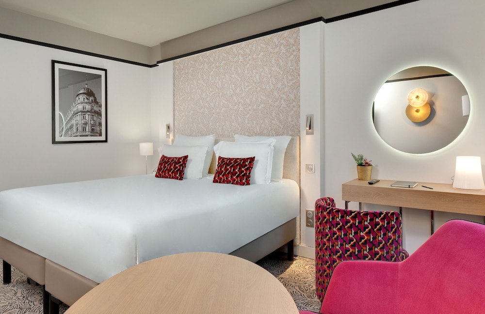 Superior Room, 1 King Bed - Photo 3