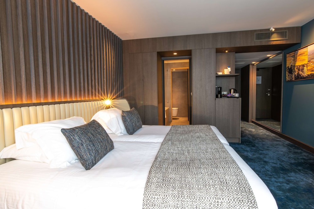 Superior Room, 2 Twin Beds, Non Smoking - Photo 4