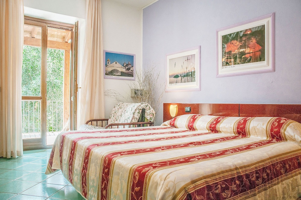 Classic Double or Twin Room, Balcony - Photo 1