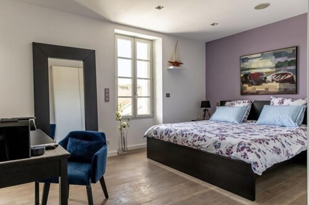 Suite (1) photo 1