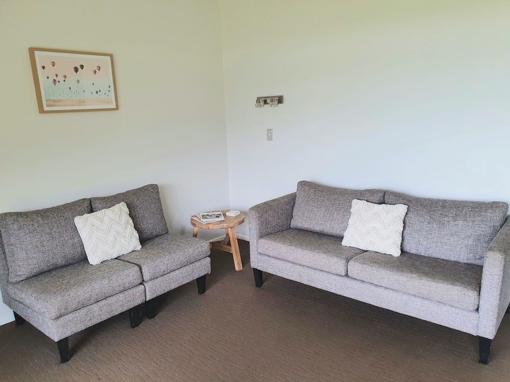 Standard Suite, 2 Bedrooms, Non Smoking, Kitchen (on Waterfront)