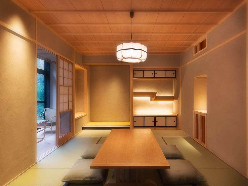 Superior Japanese Style Room