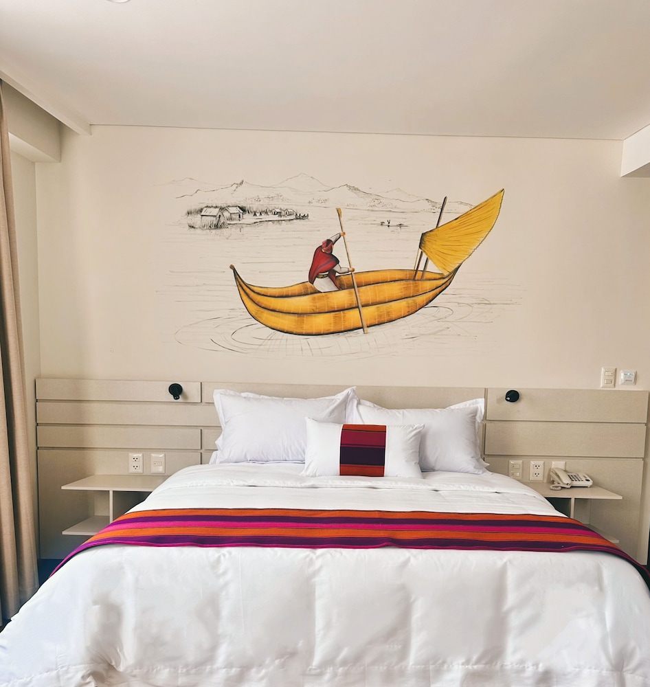 Comfort Suite, 1 Queen Bed, City View photo 3
