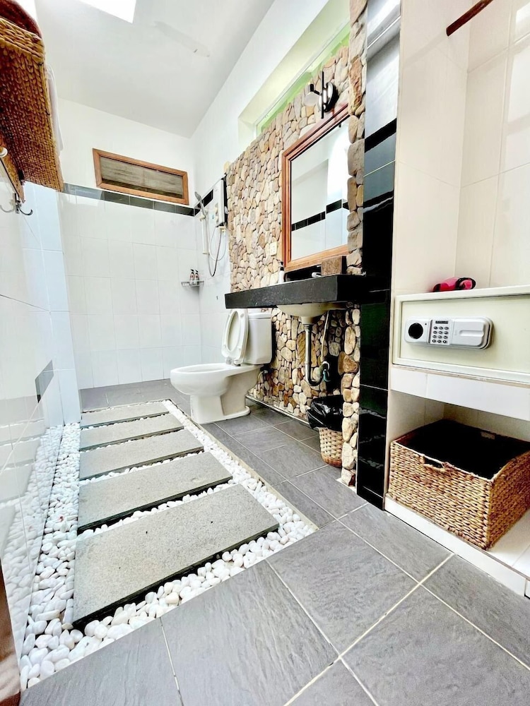 Luxury Bungalow photo 3