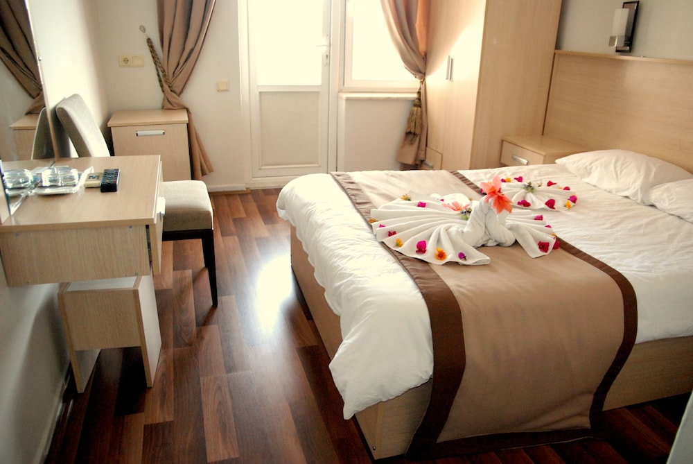 Standard Double Or Twin Room photo 1