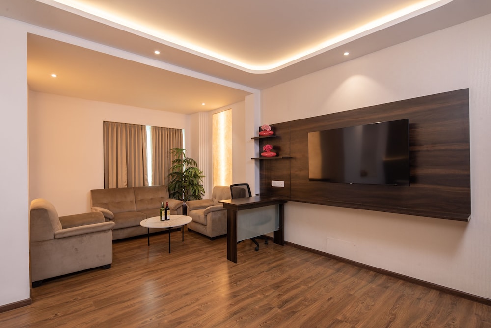 Executive Room - Photo 4