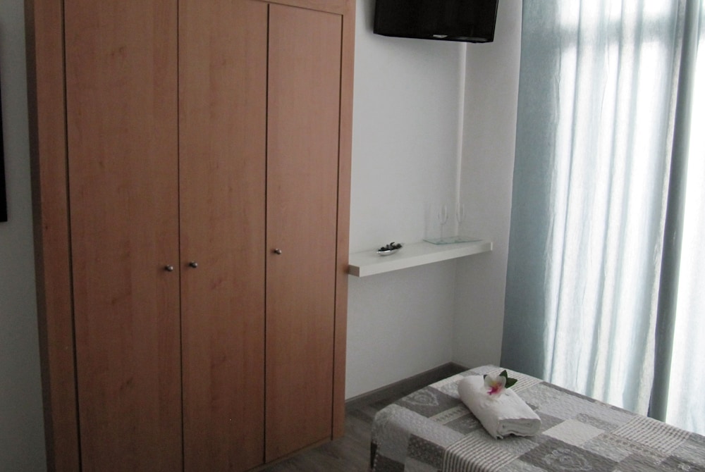 Twin Room, Balcony, Beach View photo 3