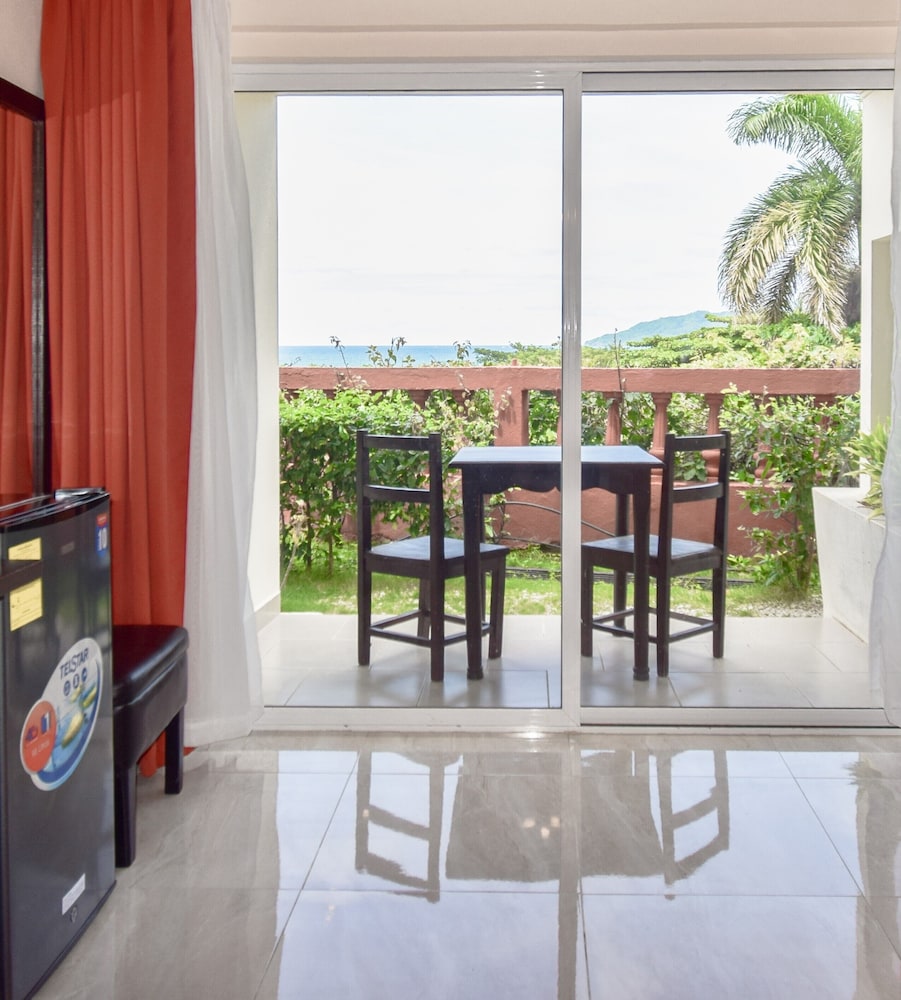 Standard Double Room (Sea View) - Photo 1