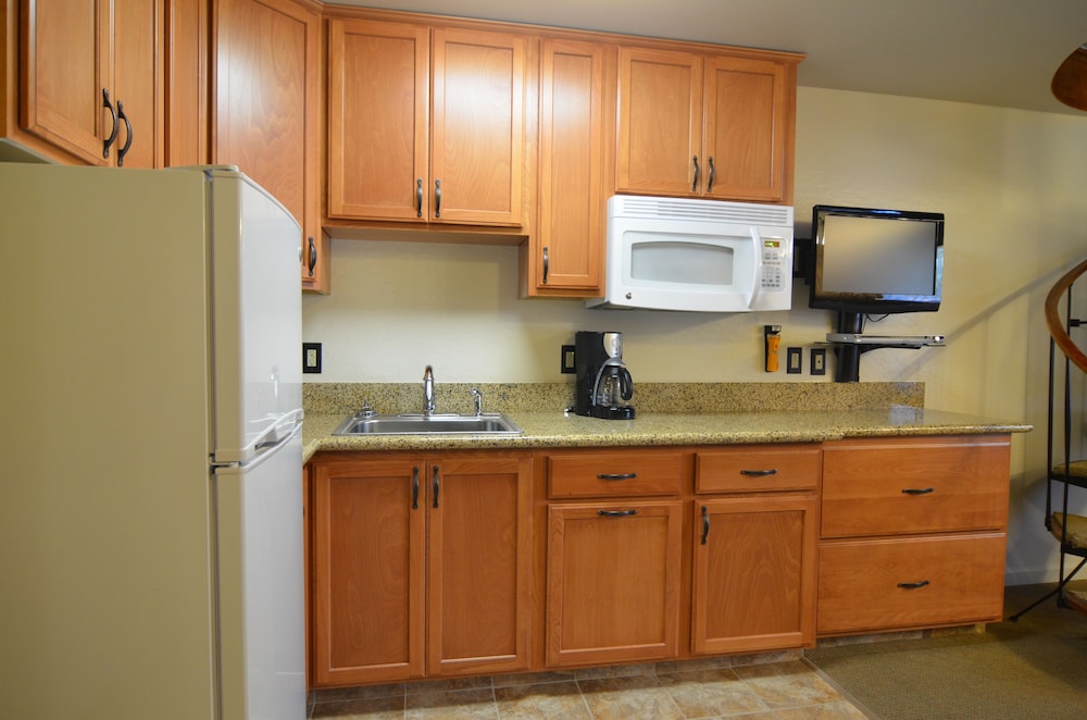 Townhouse - Photo 18