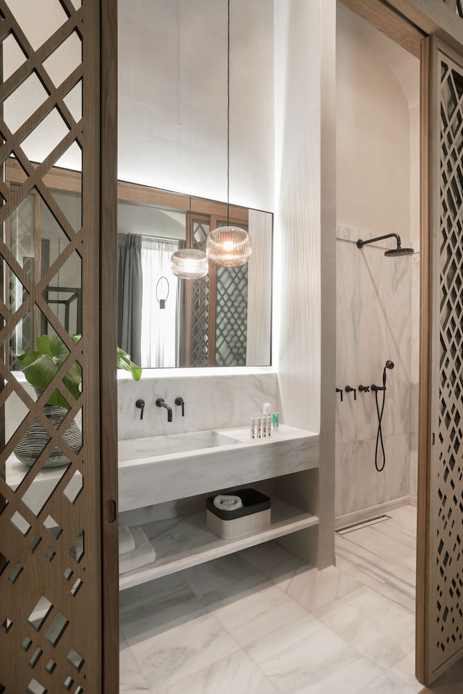Signature Room - Photo 18
