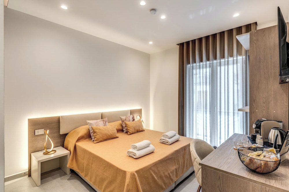 Elite Room