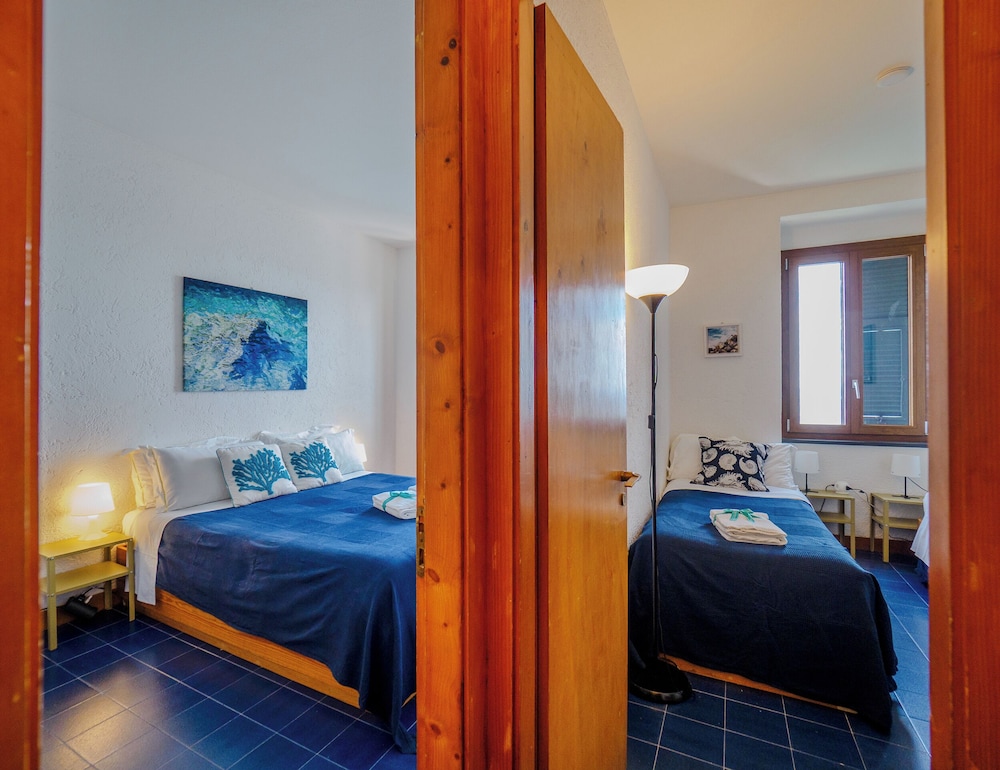 Basic Apartment, 2 Bedrooms, Non Smoking, Sea View photo 3
