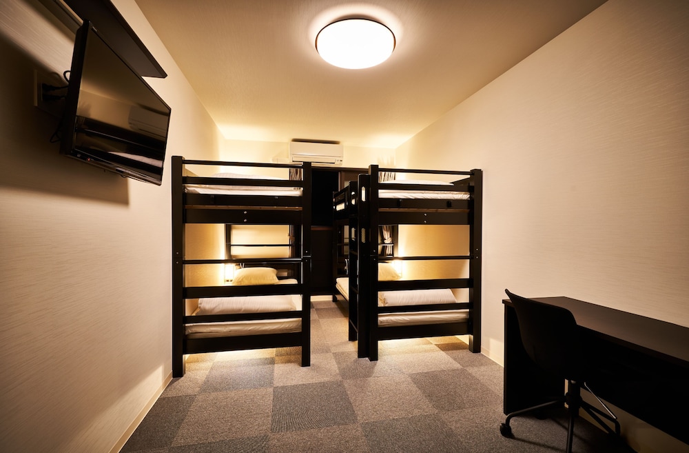 Room (B) - Photo 10