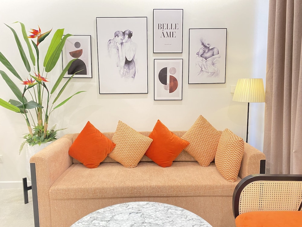 Two-Bedroom Apartment with Balcony - Photo 19
