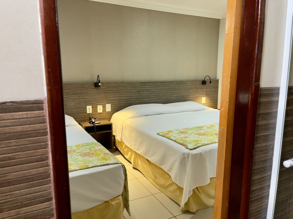 Standard Twin Room - Photo 5