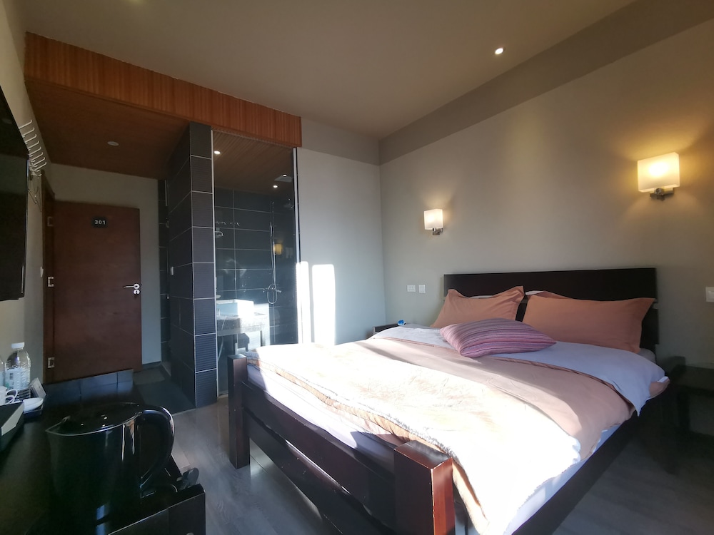 Panoramic Single Room, Hill View photo 2