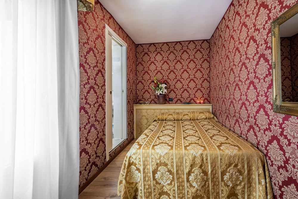 Single Room, Terrace photo 1