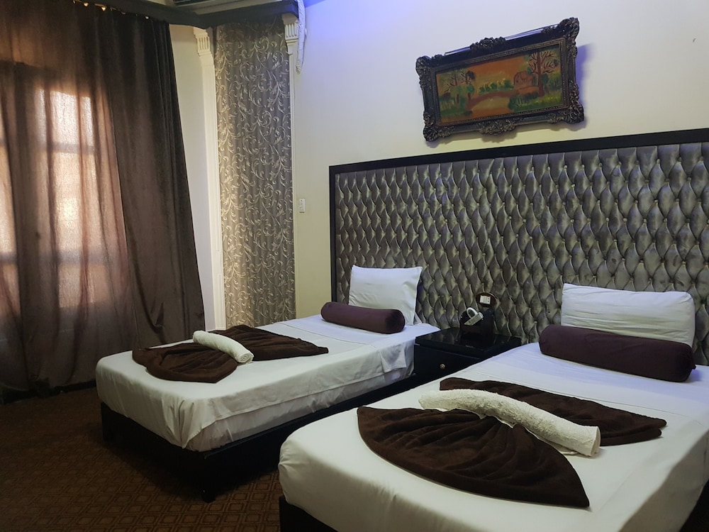 Deluxe Triple Room - Photo 4