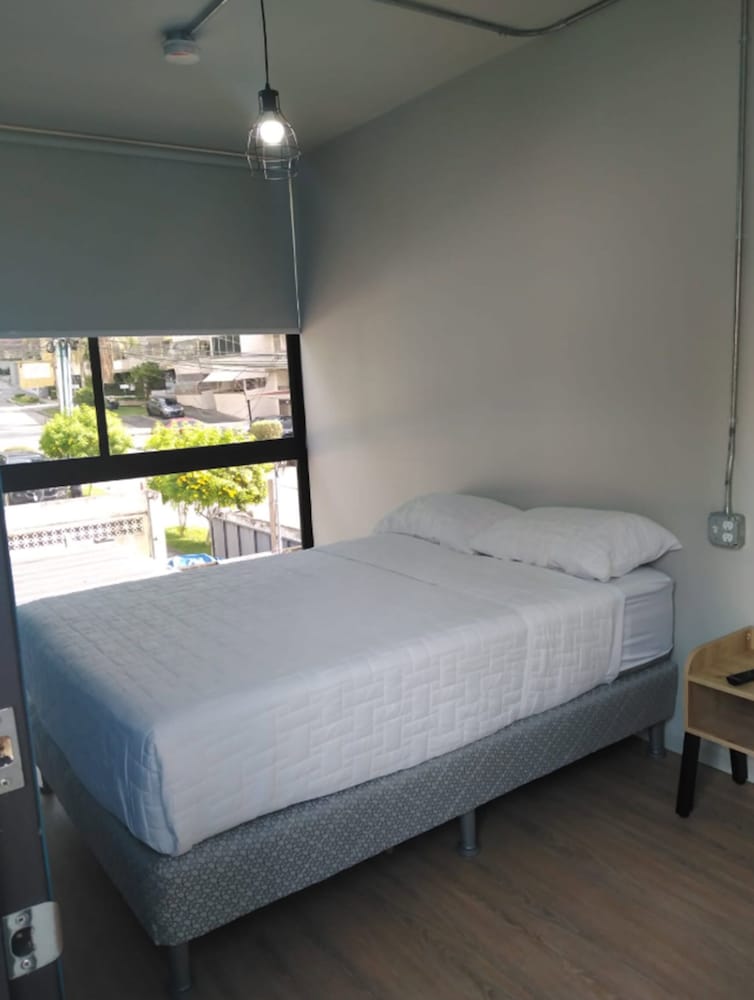 Standard Double Room, 1 Full Bed (No Kitchen) photo 1