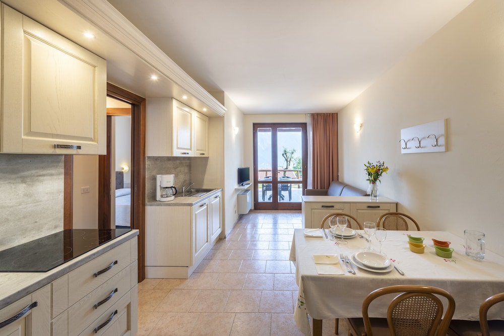 Standard Apartment, 2 Bedrooms, Terrace photo 2