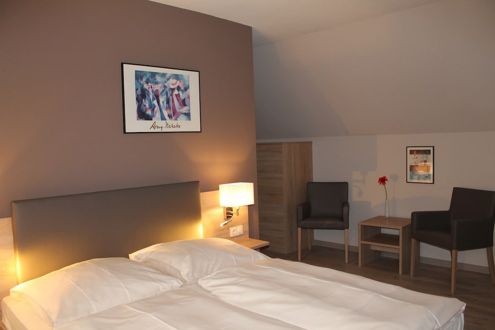 Double or Twin Room photo 3