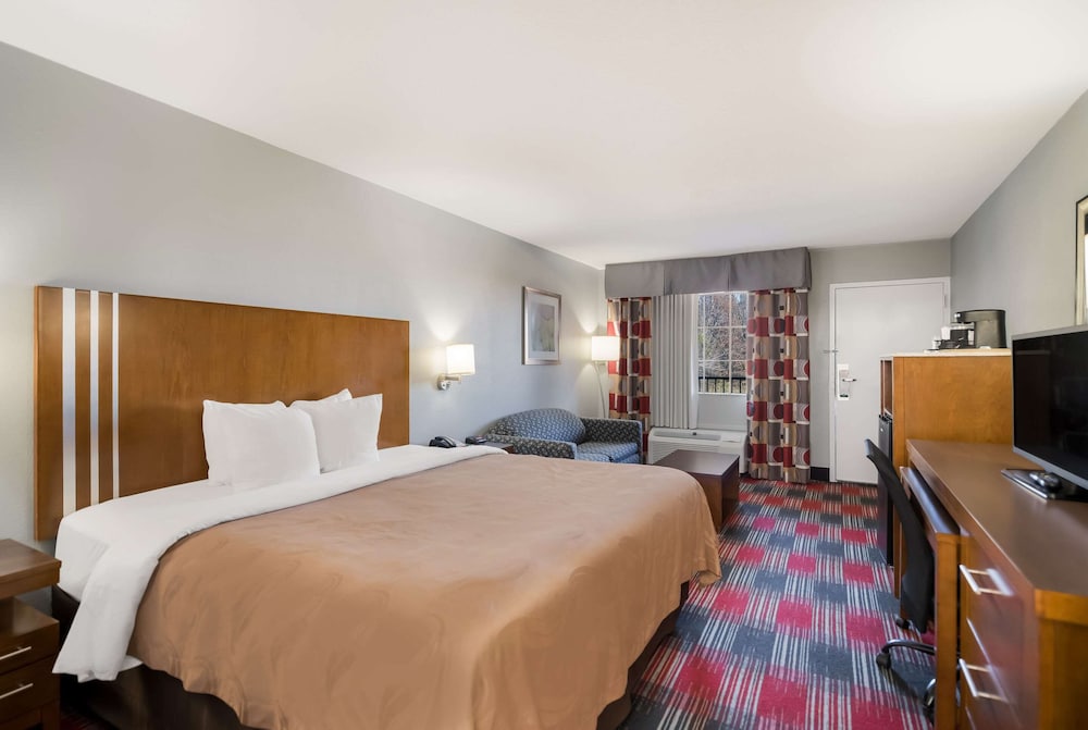 Suite, 1 King Bed, Non Smoking (Upgrade) - Photo 1