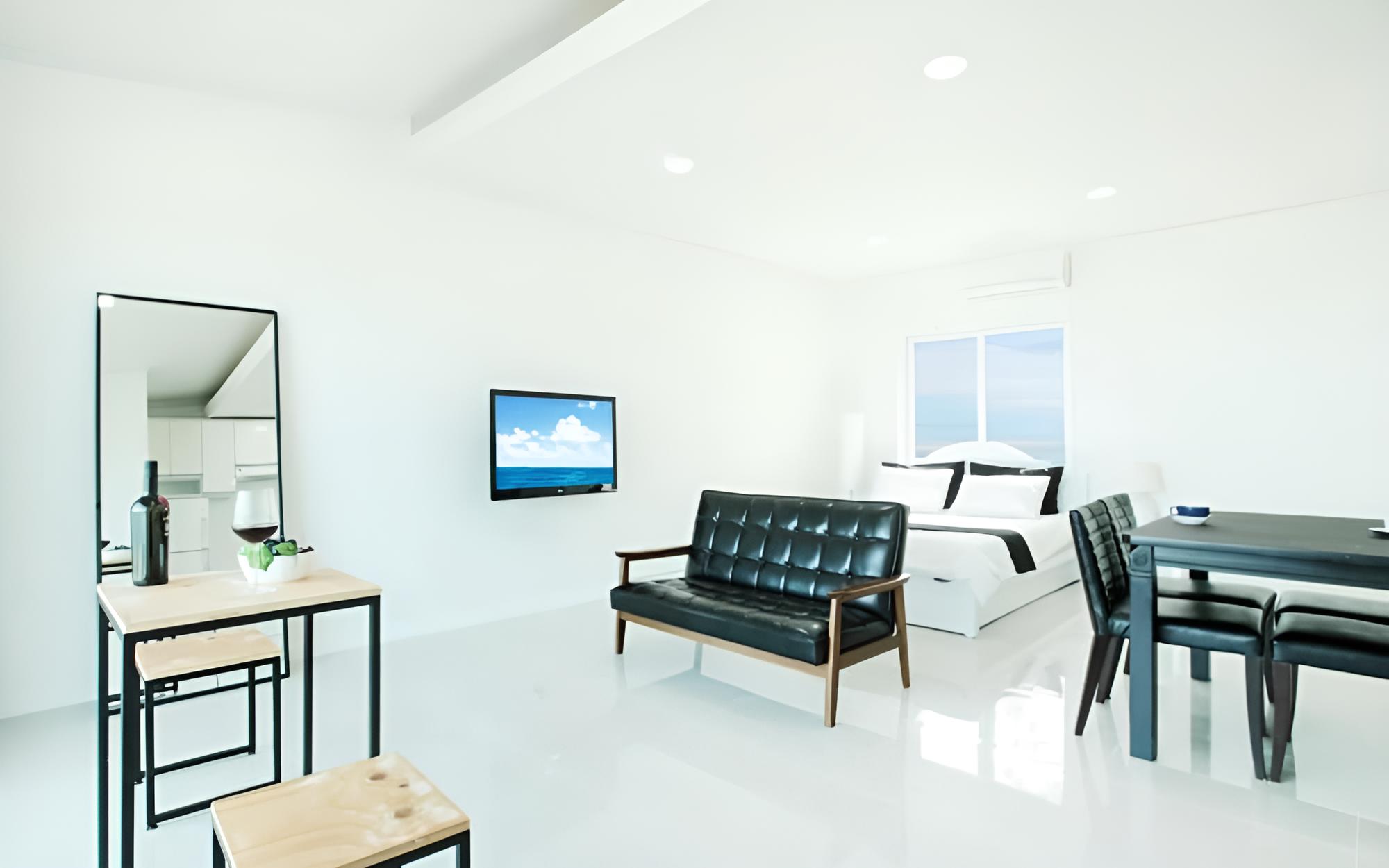 Room (Jasmine (2nd floor ocean view)) - Photo 2