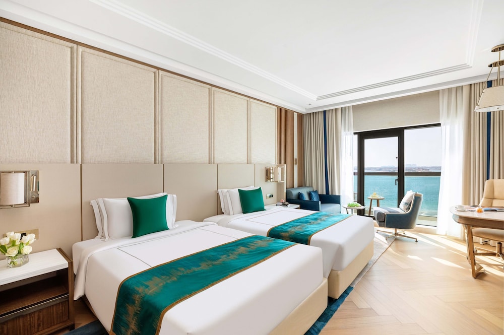 Exotica Palm Sea View Room Twin Bed with Sofa Bed and Club Lounge Access