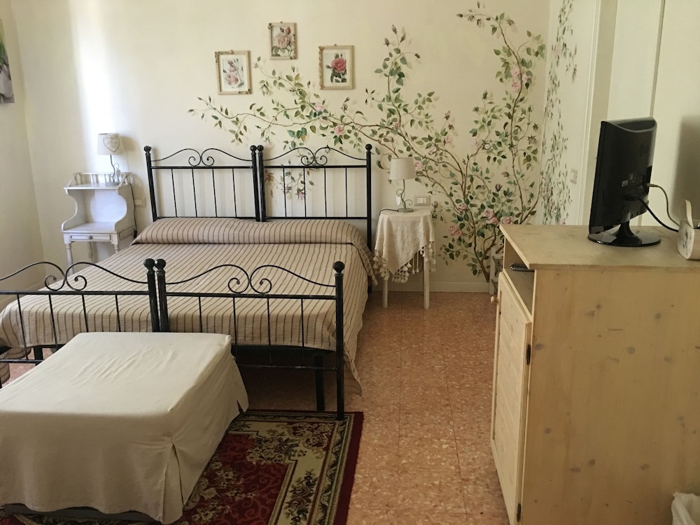 Superior Double Room, Garden View