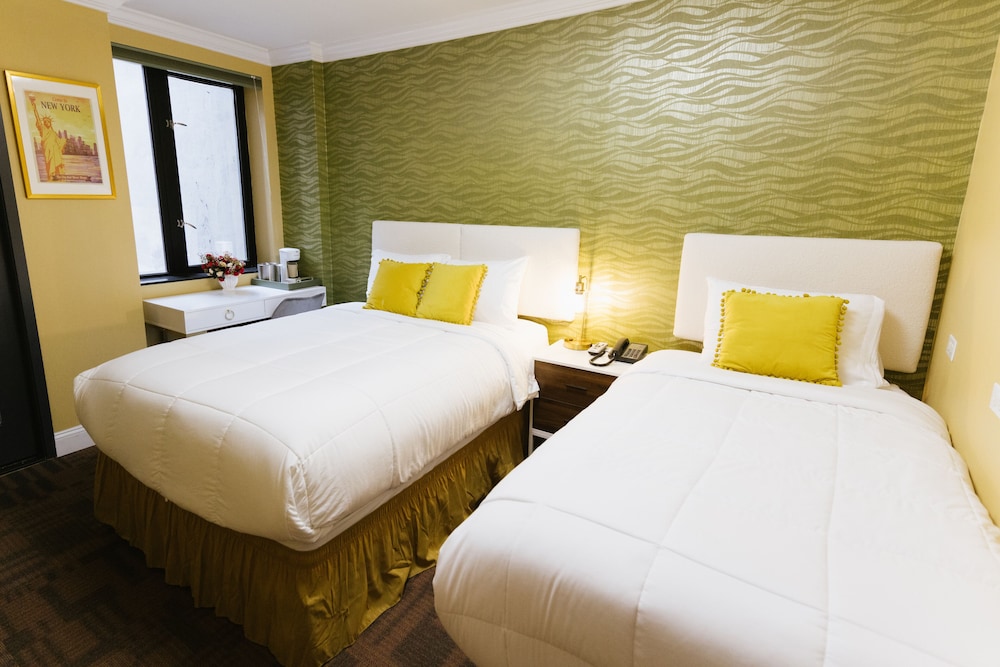 Deluxe Double Beds Room