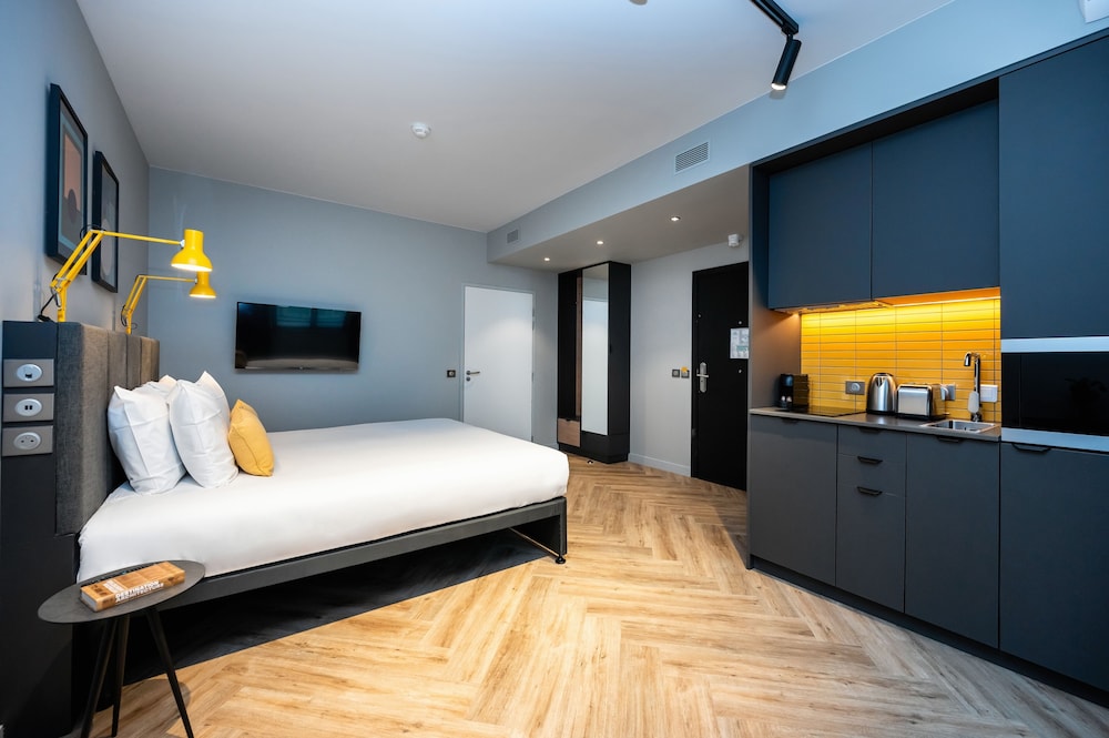 Studio Apartment, Accessible (2 Adults) - Photo 9