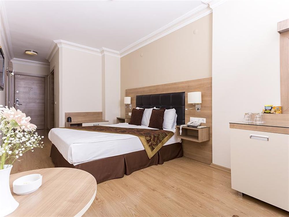 Standard Room, 1 Double or 2 Twin Beds - Photo 3