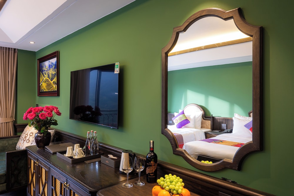 Deluxe Triple Room, Mountain View - Photo 4
