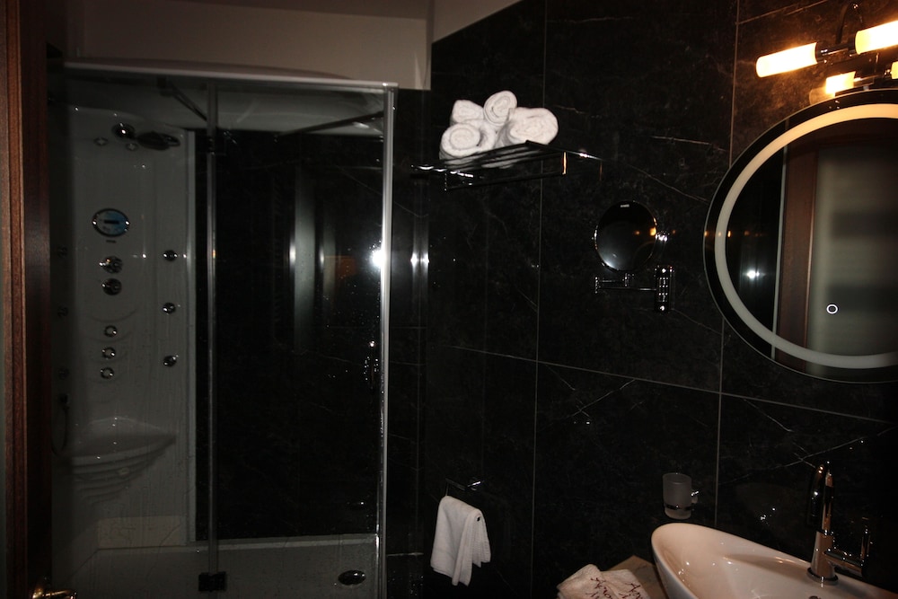 Presidential Suite photo 2