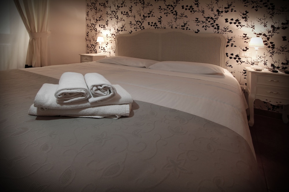 Superior Double or Twin Room photo 2
