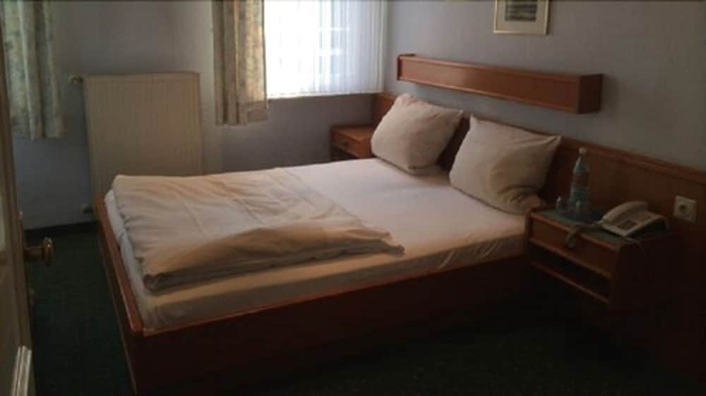 Standard Single Room photo 2
