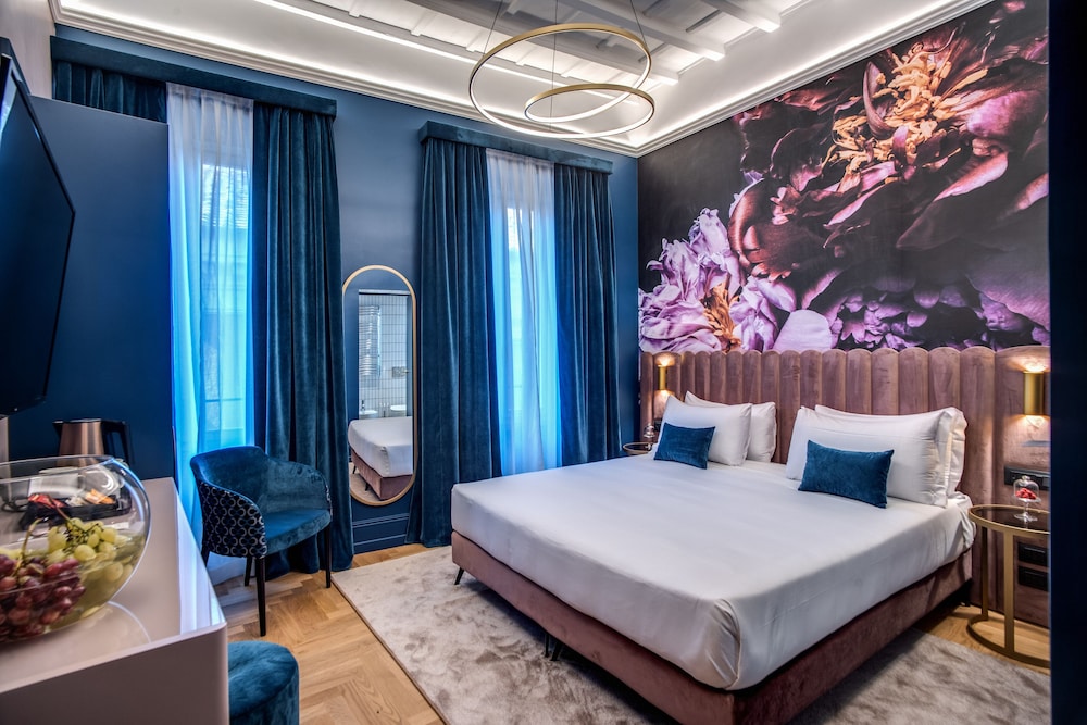 Deluxe Double or Twin Room photo 1