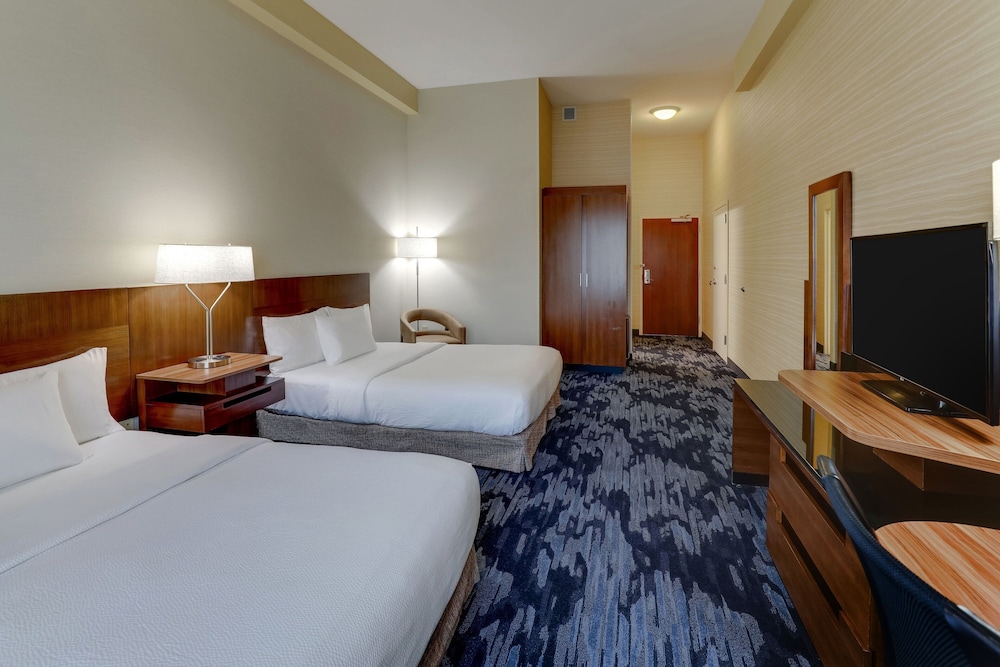Room, 2 Queen Beds (Mobility/Hearing Accessible, Tub) photo 1